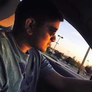 Meet your Posher, Avi